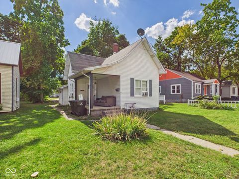 Photo of 1027 W 11th Street, Anderson, IN 46016 (MLS # 22065671)