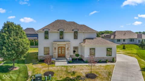 Photo of 5336 Ashby Court, Greenwood, IN 46143 (MLS # 22106128)