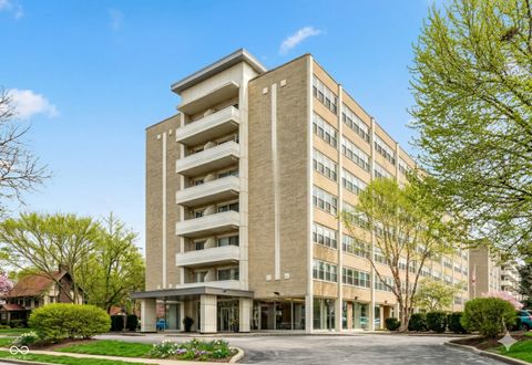 Photo of 3965 N Meridian Street #APT 2J, Indianapolis, IN 46208 (MLS # 22094176)
