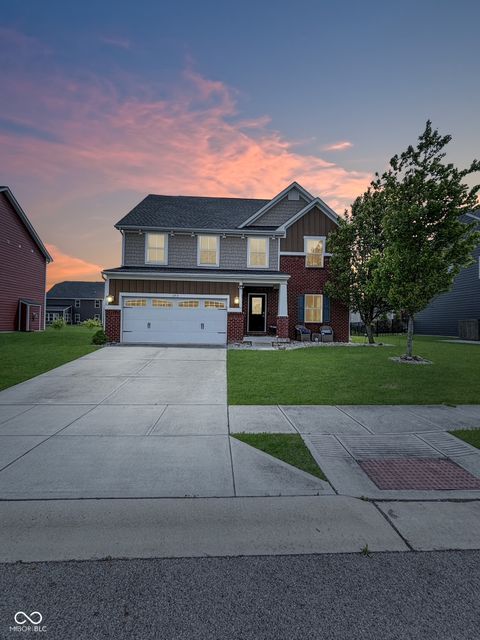 Photo of 13513 Mancroft Drive, Fishers, IN 46037 (MLS # 22099830)