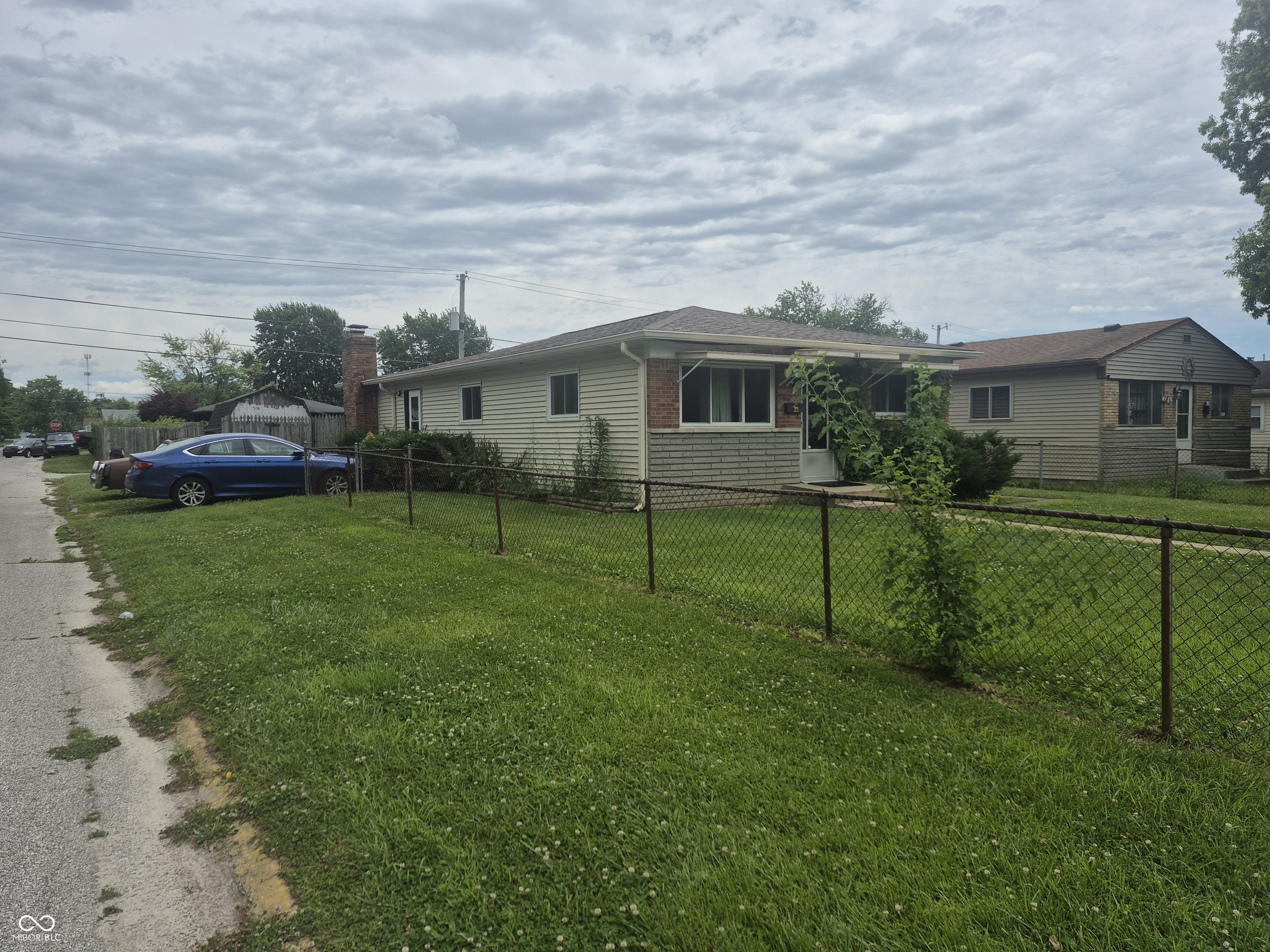 185 N 9th Avenue N
