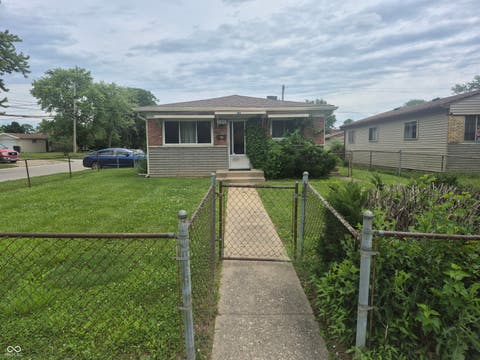 Photo of 185 N 9th Avenue N, Beech Grove, IN 46107 (MLS # 22107386)