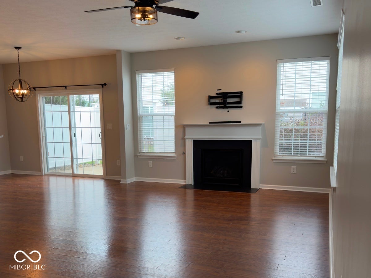 9658 Calamus Drive