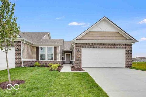 Photo of 2249 Aviary Lane, Danville, IN 46122 (MLS # 22034782)