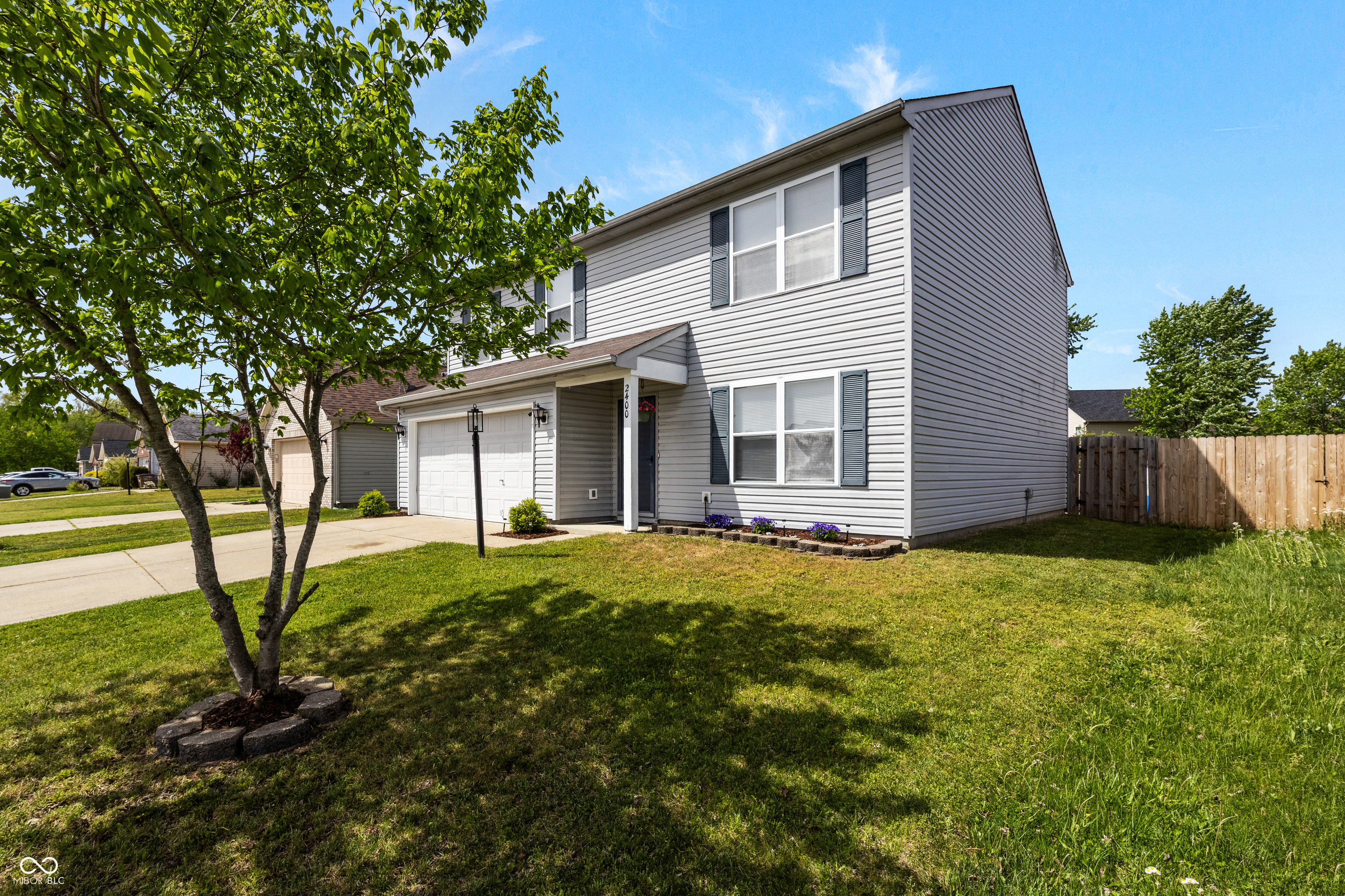 2400 Lakecrest Drive
