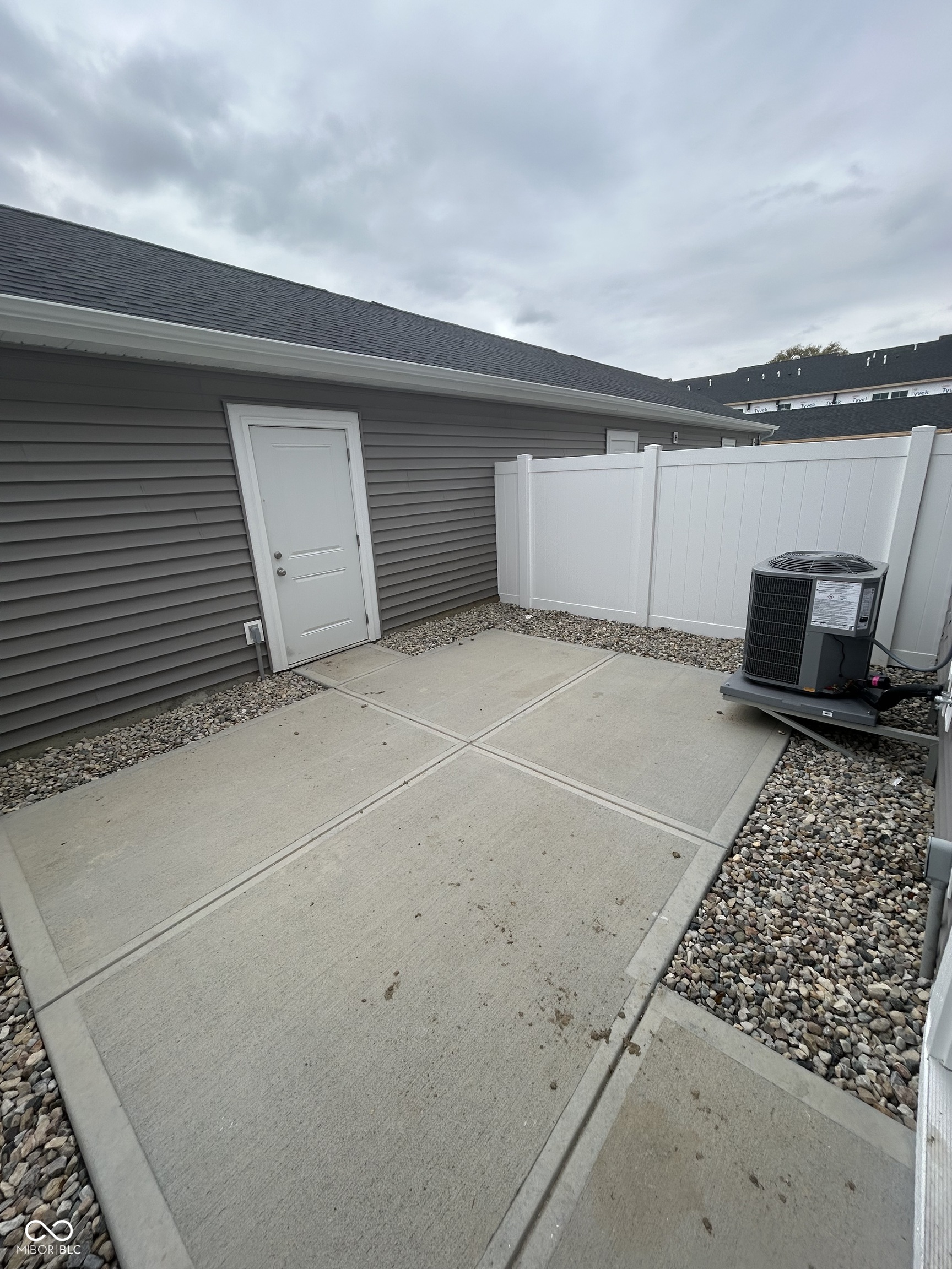 19558 Northwest Drive