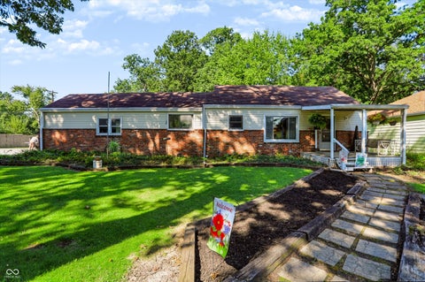 Photo of 4504 N Longworth Avenue, Indianapolis, IN 46226 (MLS # 22122229)