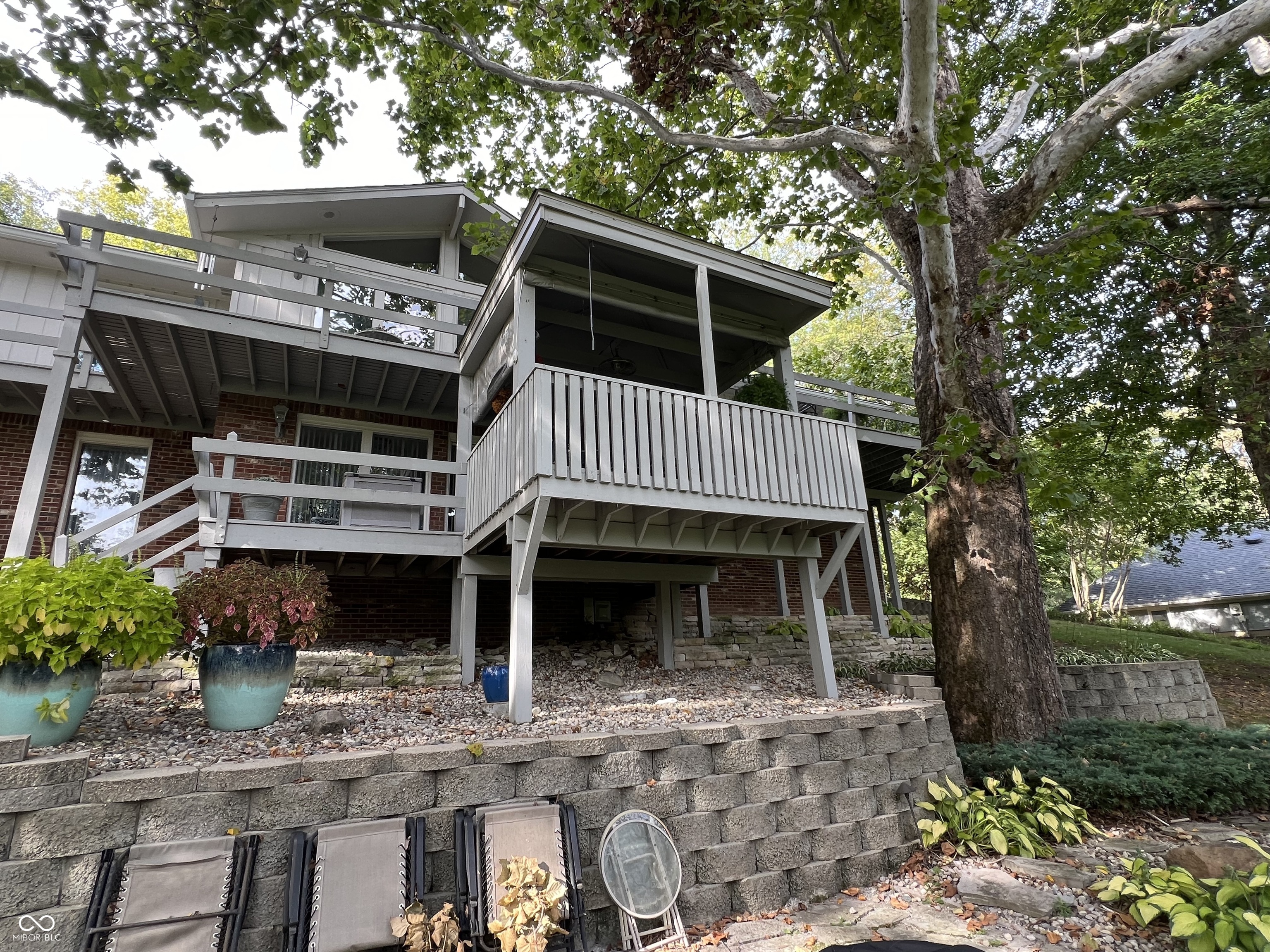 1020 W Riverview Drive