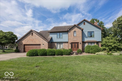Photo of 1176 Creekside Lane, Plainfield, IN 46168 (MLS # 22112056)
