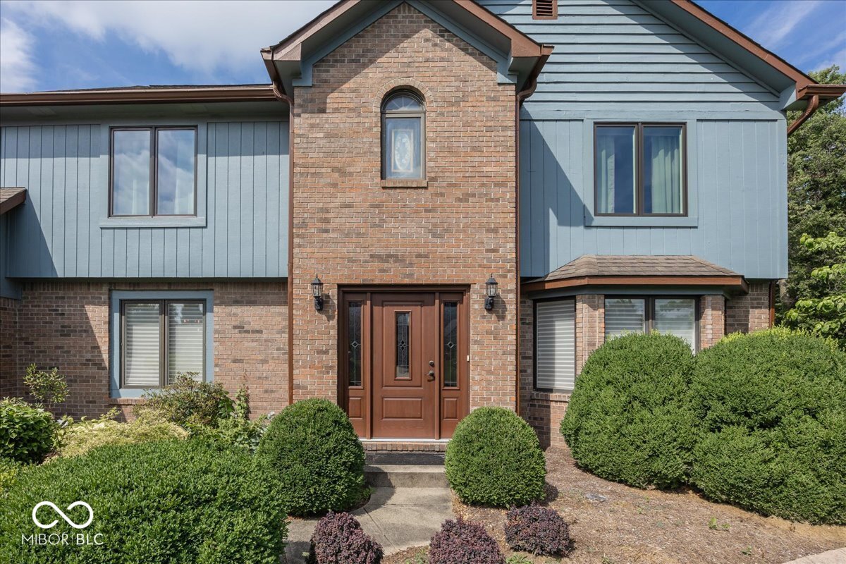 1176 Creekside Lane