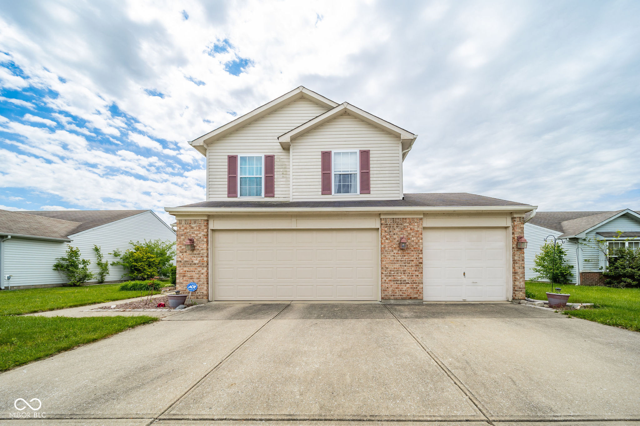 1831 Eastfork Drive
