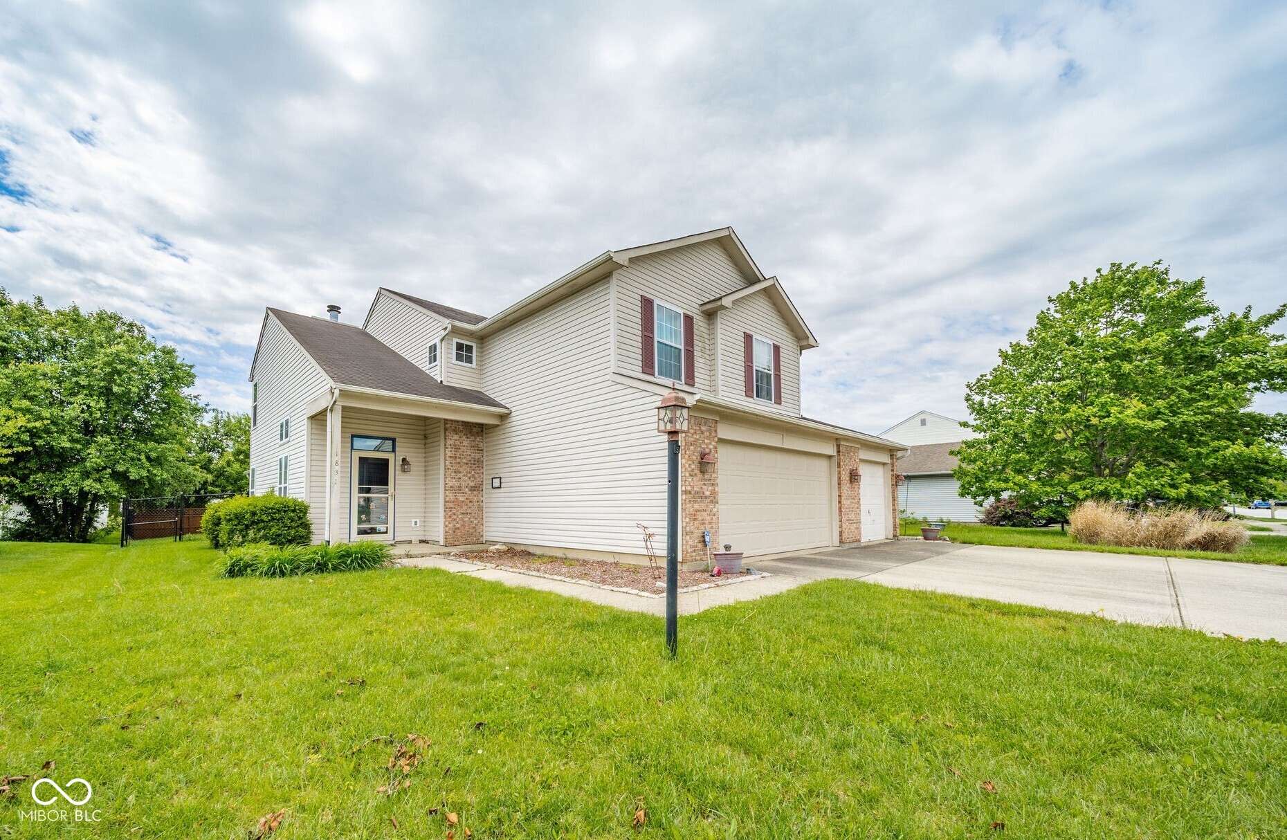 1831 Eastfork Drive