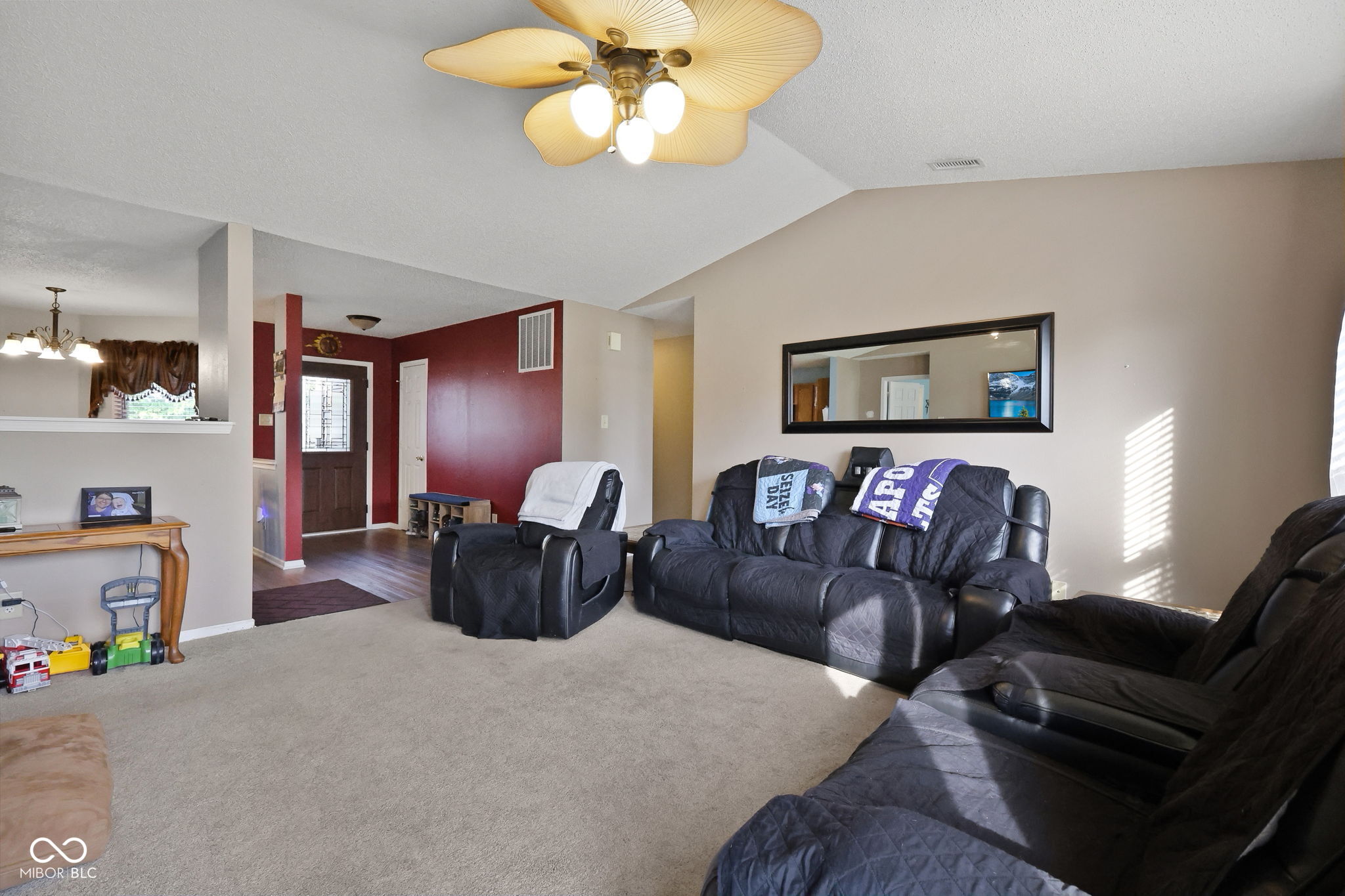 207 Creekview Drive