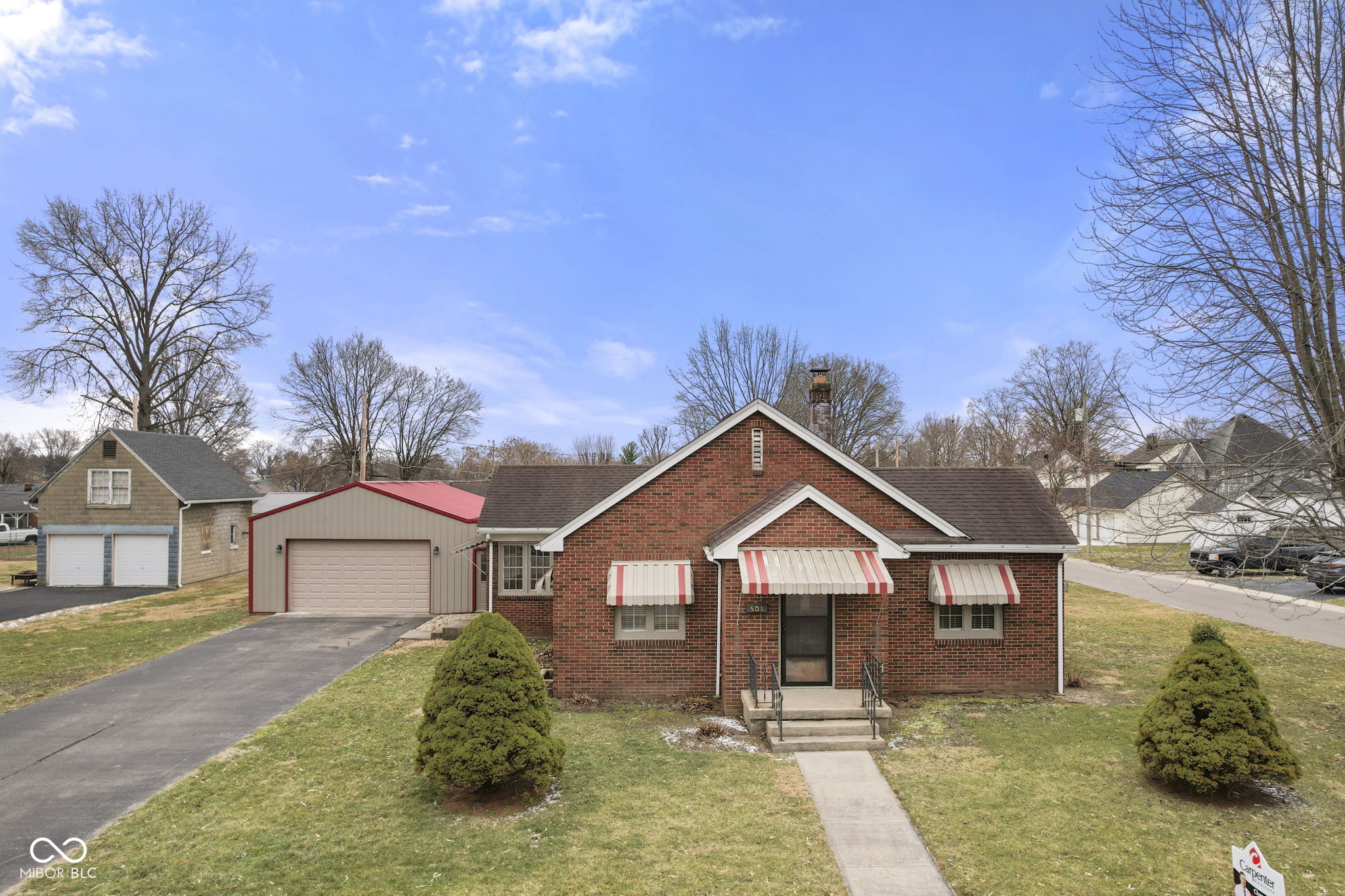 501 E Thompson Street