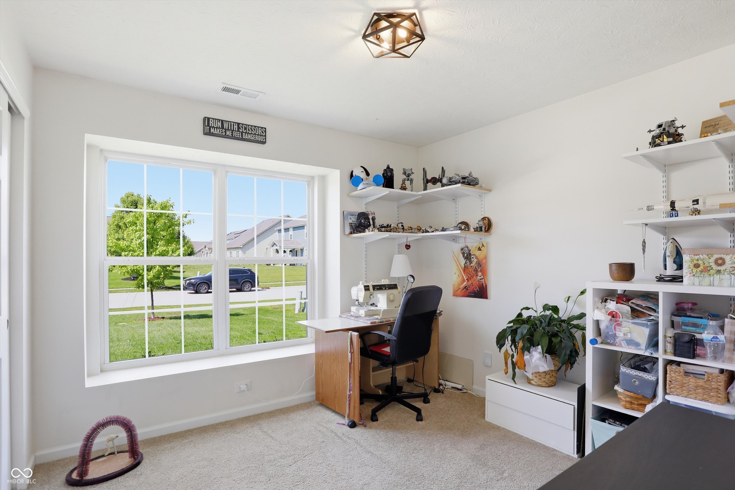 5673 Broadcaster Lane