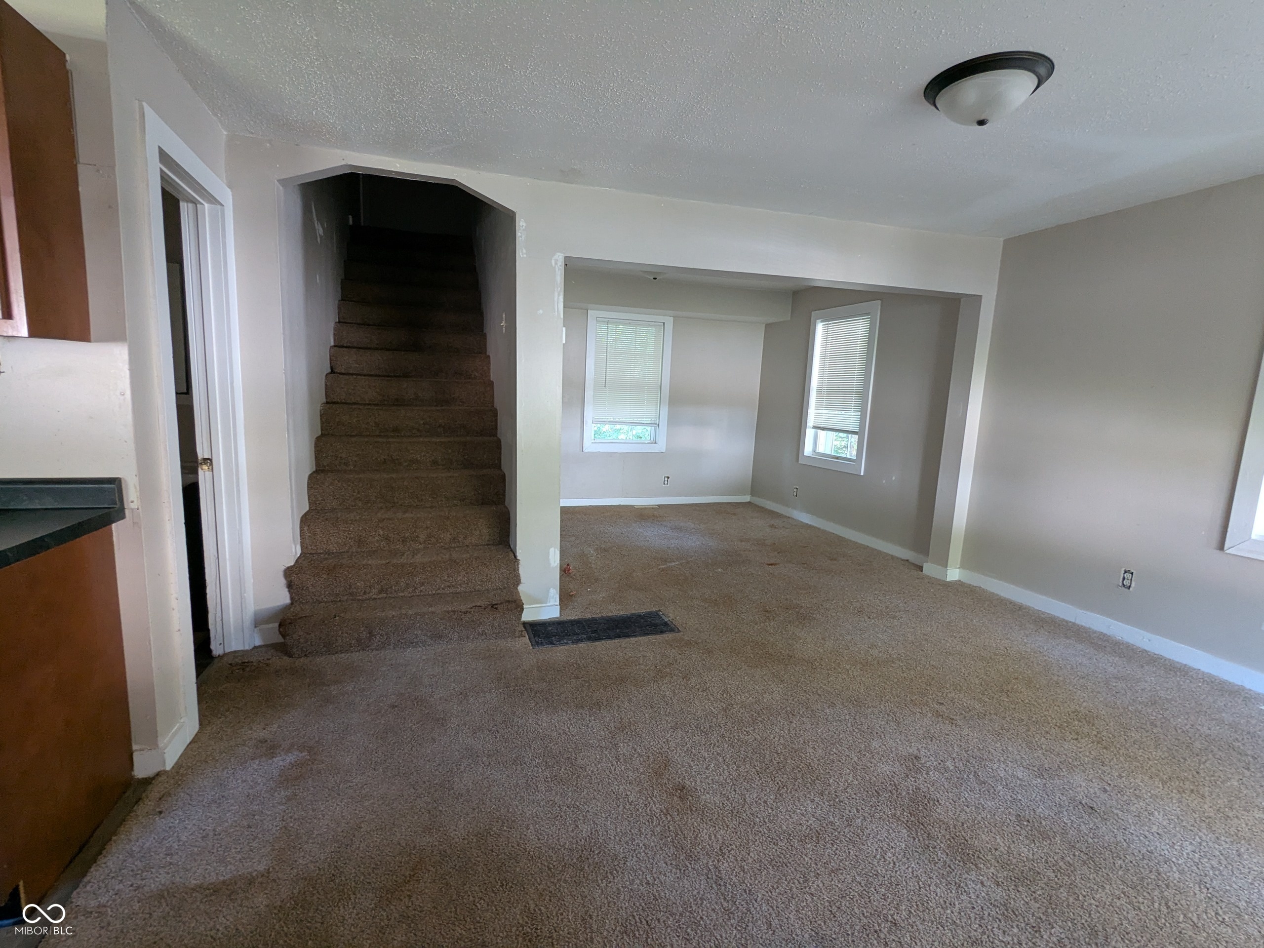 245 Lake Hart