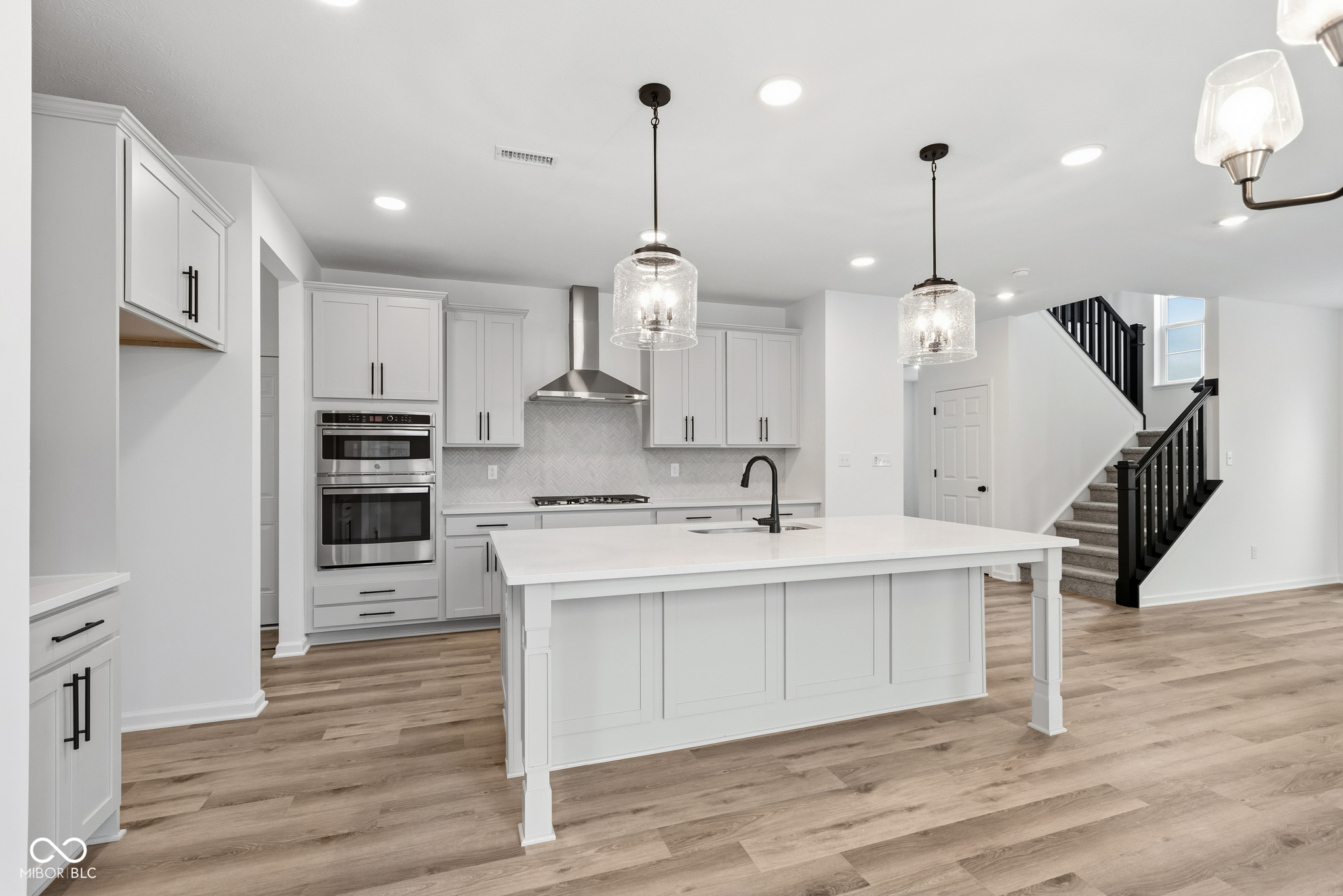 9122 Ambassador Street