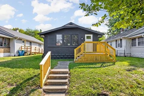1215 N Gladstone Avenue, Indianapolis, IN 46201 - MLS#: 22001663