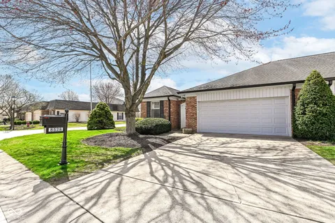 8528 Quail Hollow Road, Indianapolis, IN 46260 - MLS#: 22010205