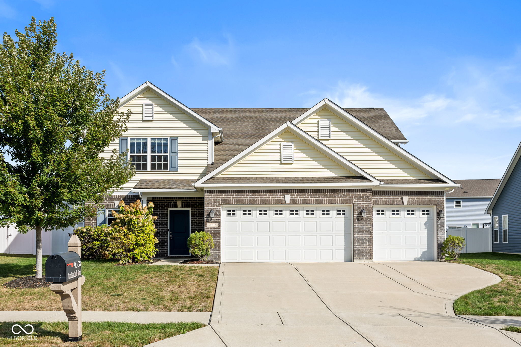 9308 Foudray Circle N