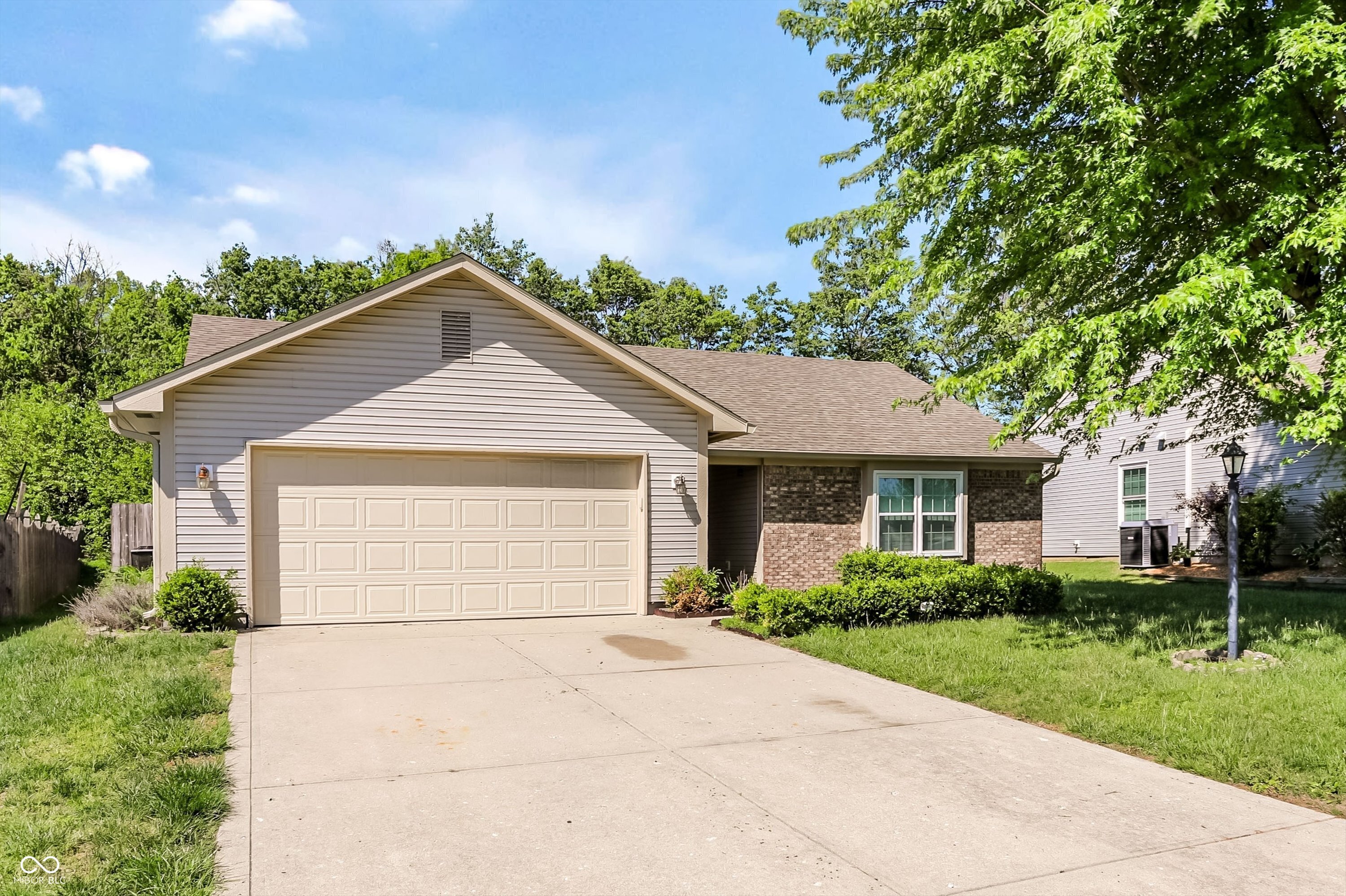 8438 Southern Springs Drive