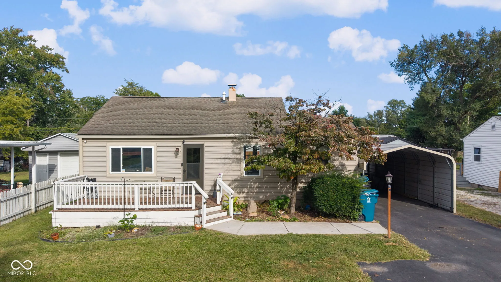 Indianapolis, Indiana 46241, United States, 3 Bedrooms Bedrooms, ,2 BathroomsBathrooms,Residential,Pending,208270