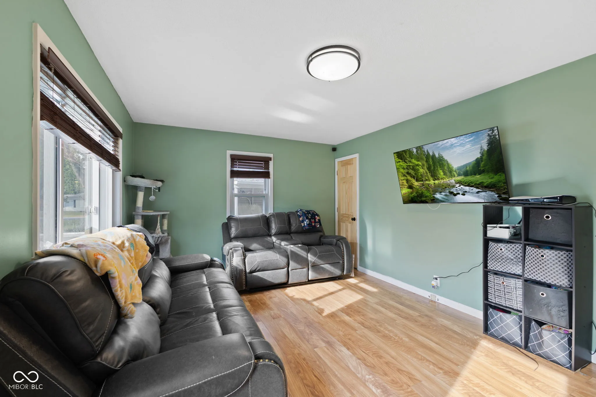 Indianapolis, Indiana 46241, United States, 3 Bedrooms Bedrooms, ,2 BathroomsBathrooms,Residential,Pending,208270