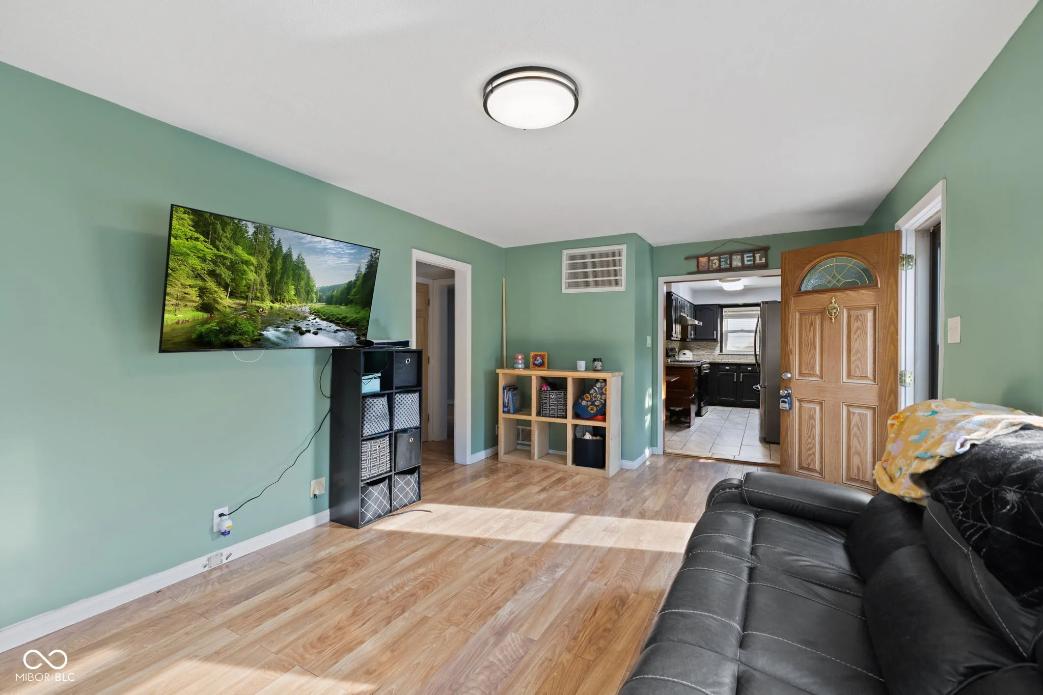 Indianapolis, Indiana 46241, United States, 3 Bedrooms Bedrooms, ,2 BathroomsBathrooms,Residential,Pending,208270