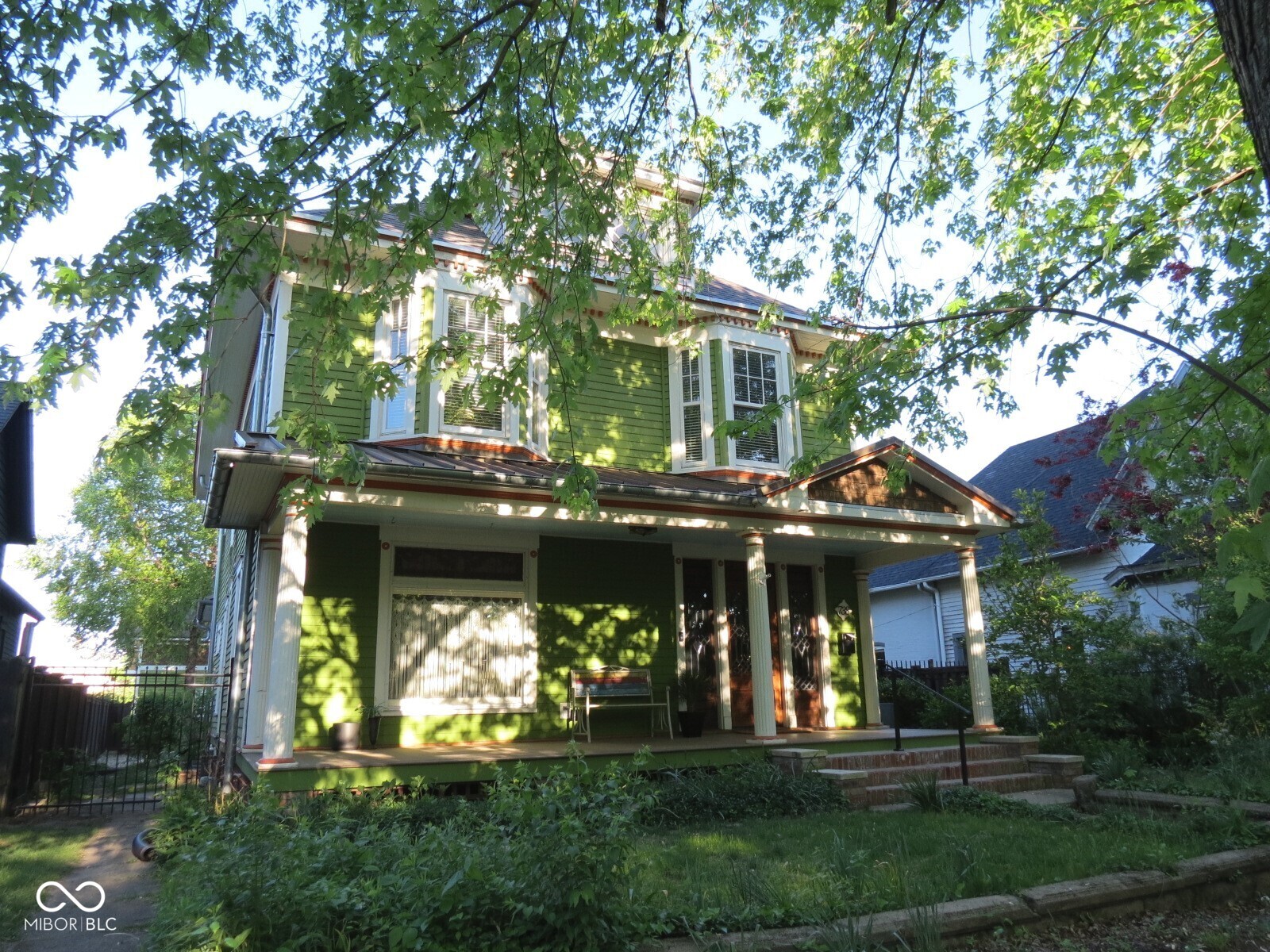 738 Lafayette Avenue