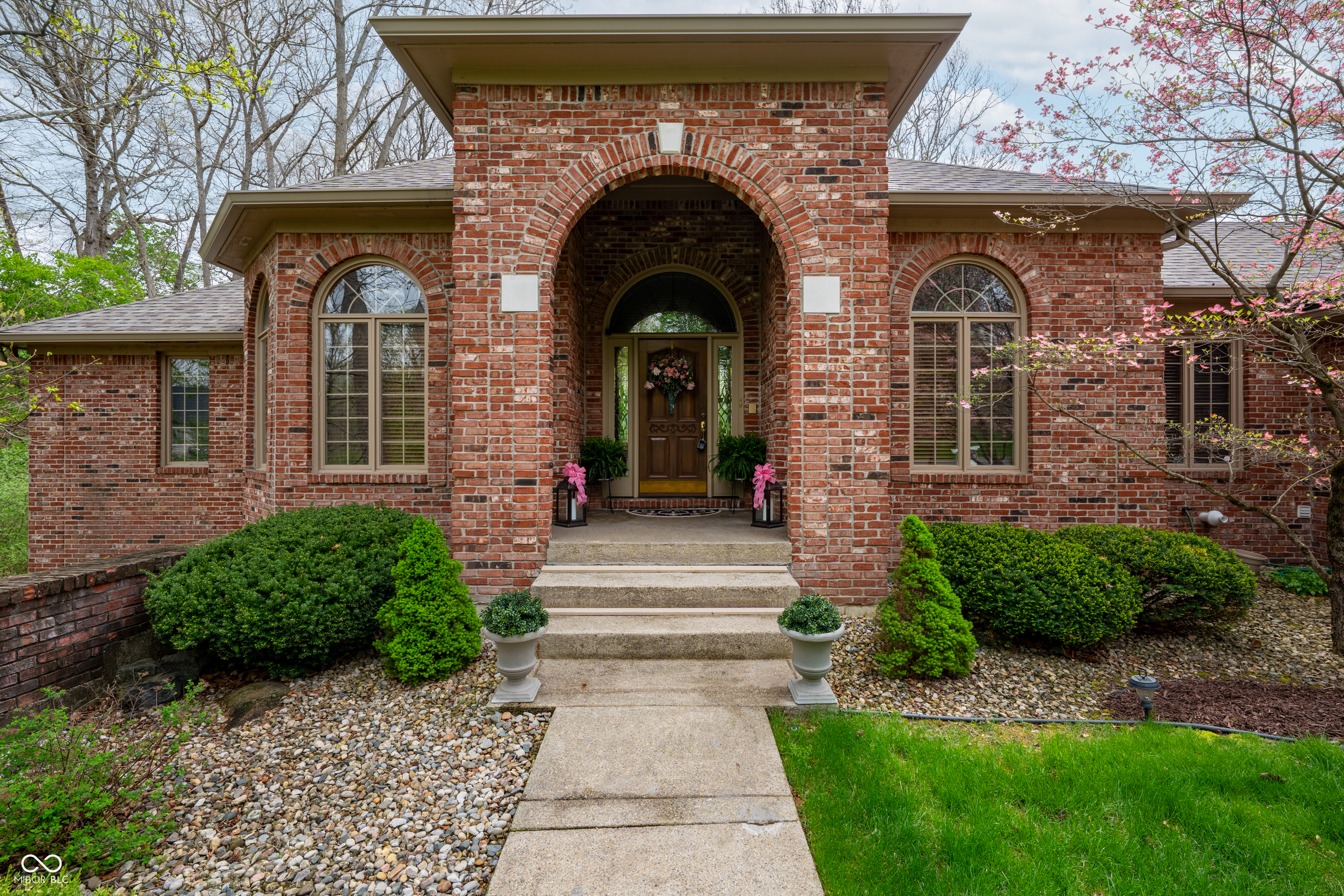204 S Creedmoor Way