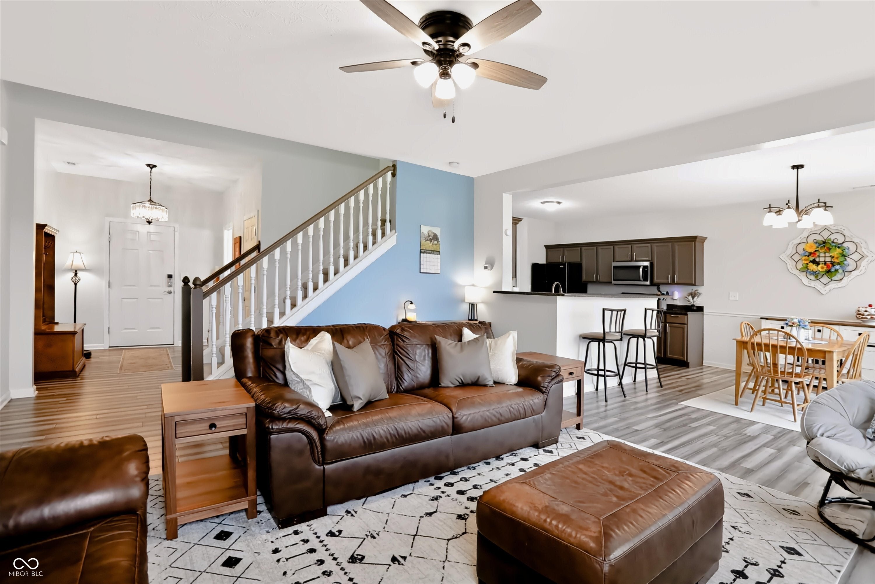 3392 Roundlake Lane