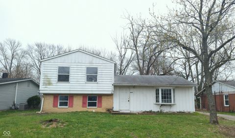 Photo of 3619 Lori Lane, Indianapolis, IN 46226 (MLS # 22092878)