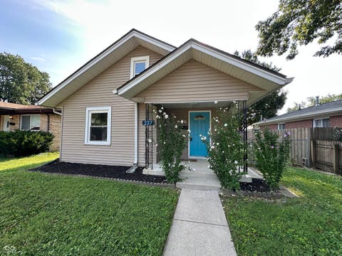 Photo of 237 N 8th Avenue, Beech Grove, IN 46107 (MLS # 22087772)