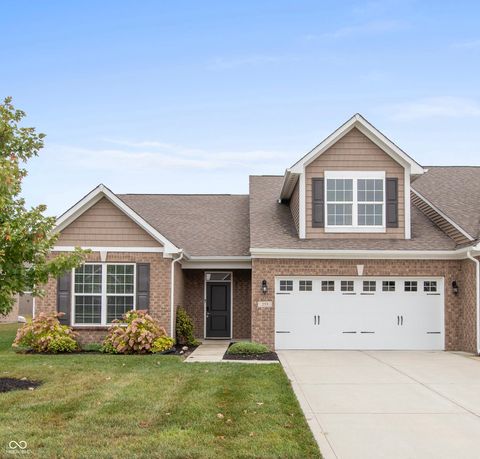 Photo of 253 Darrough Drive, Greenwood, IN 46143 (MLS # 22064153)
