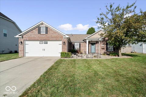 Photo of 6862 Eagle Crossing Boulevard, Brownsburg, IN 46112 (MLS # 22125168)