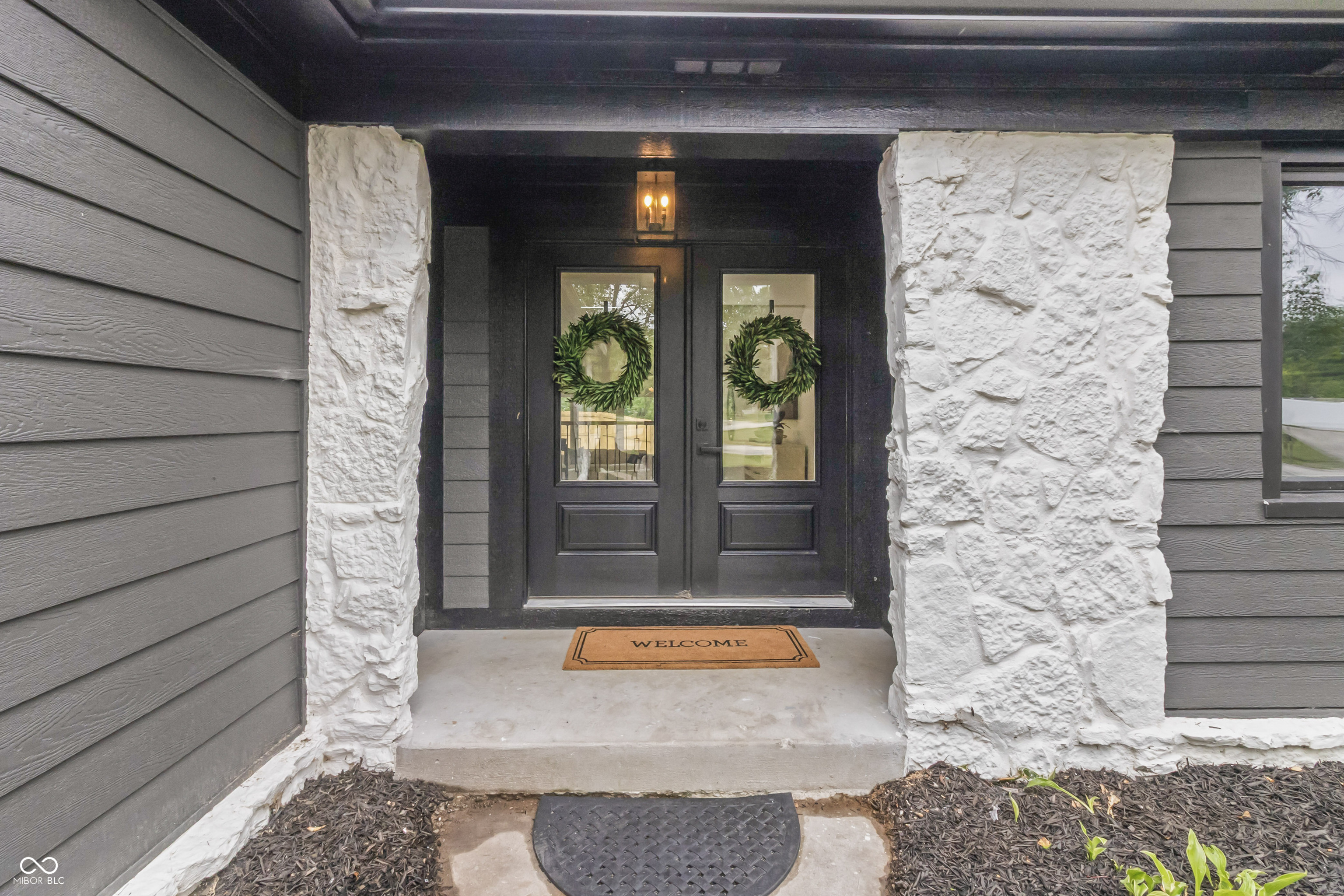 10924 Thunderbird Drive