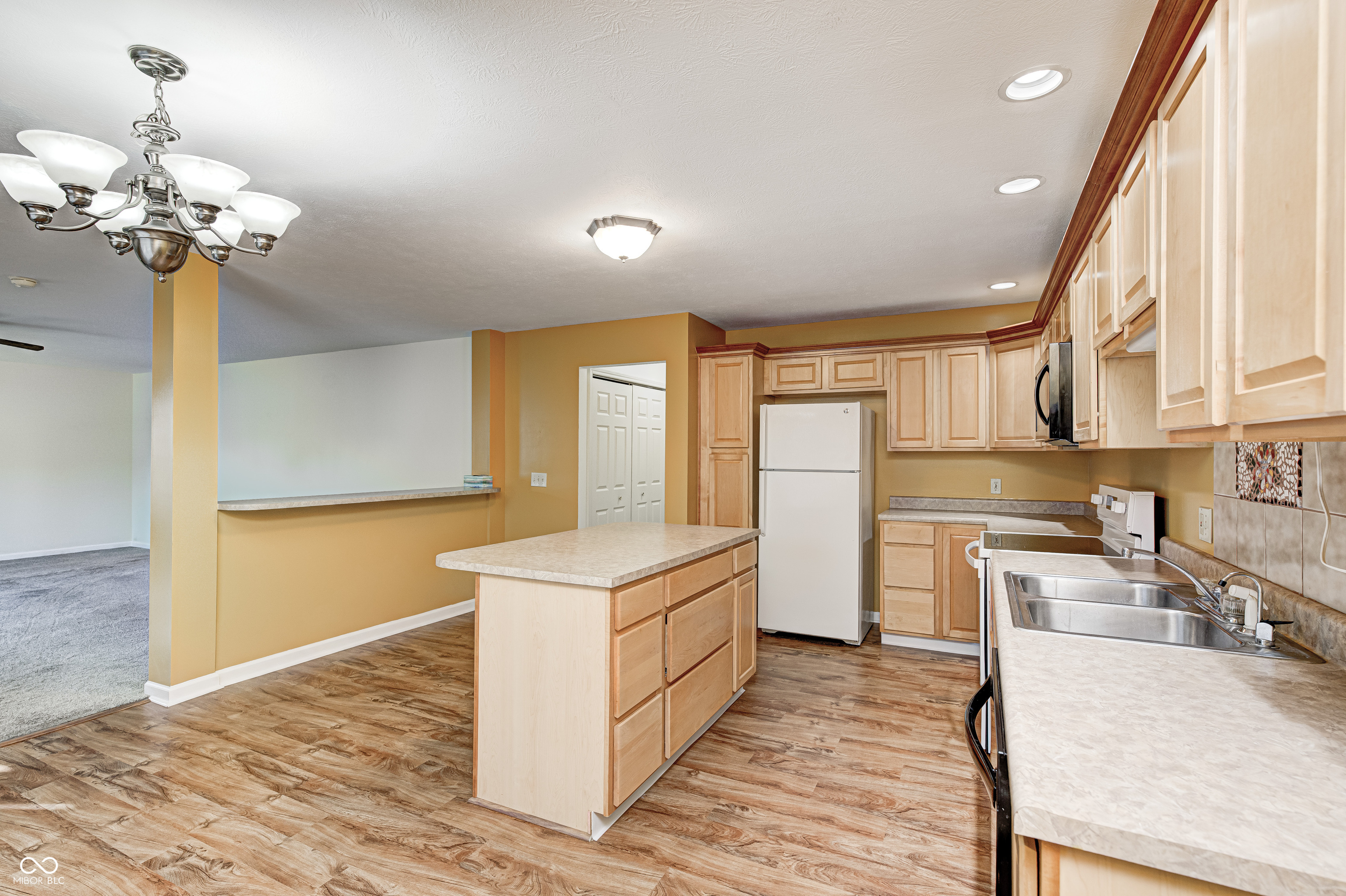 1711 Lafayette Avenue UNIT 8