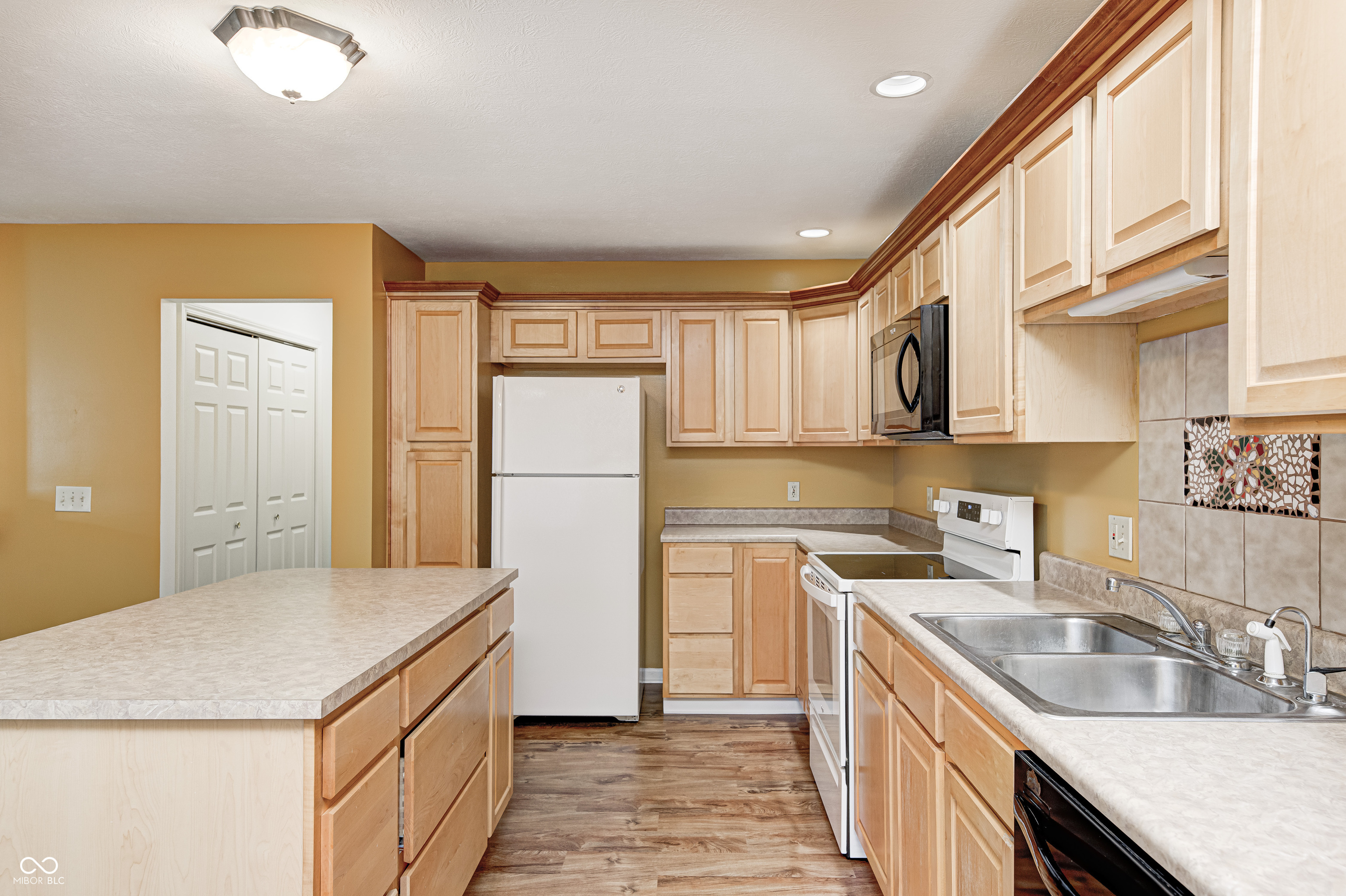 1711 Lafayette Avenue UNIT 8