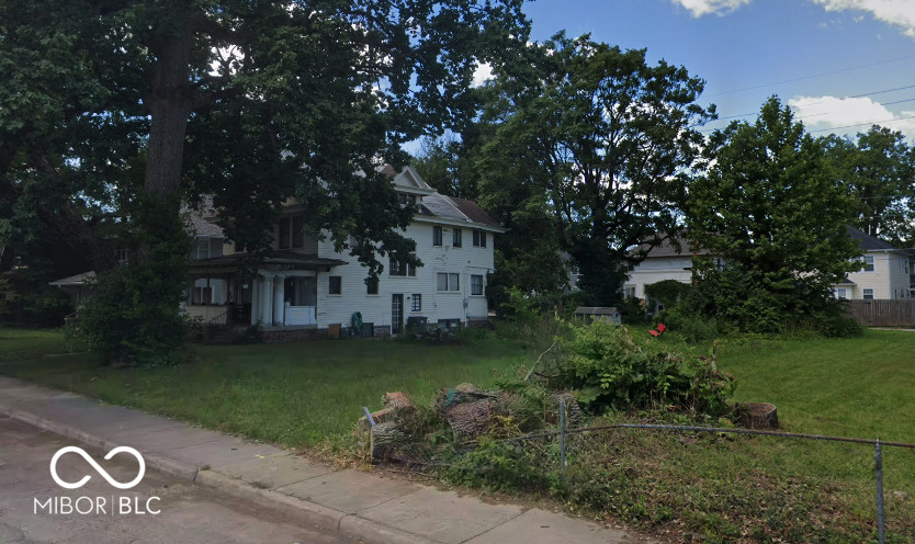 3252 Broadway Street