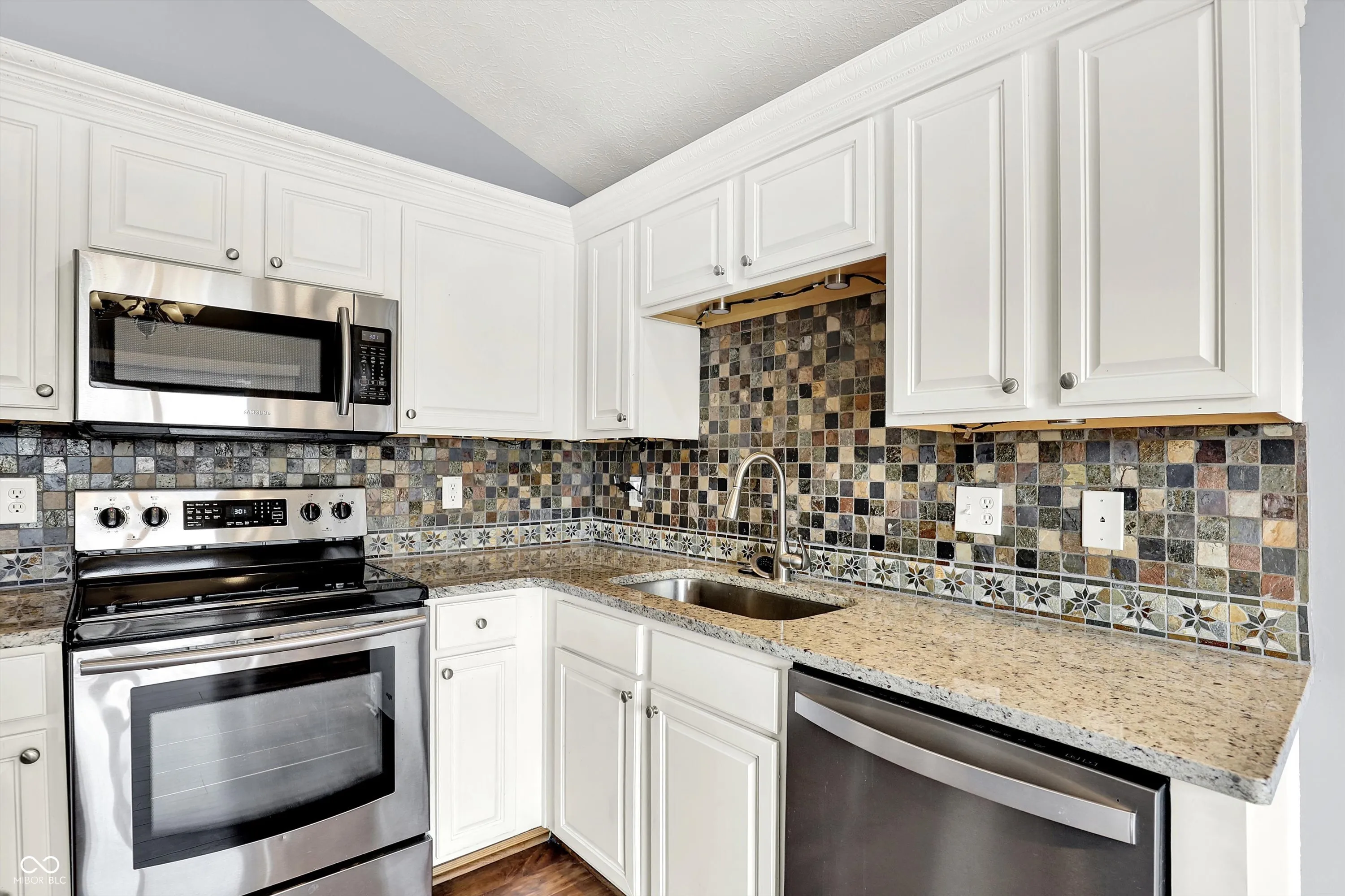 Fishers, Indiana 46038, United States, 2 Bedrooms Bedrooms, ,1 BathroomBathrooms,Residential,Active,214029