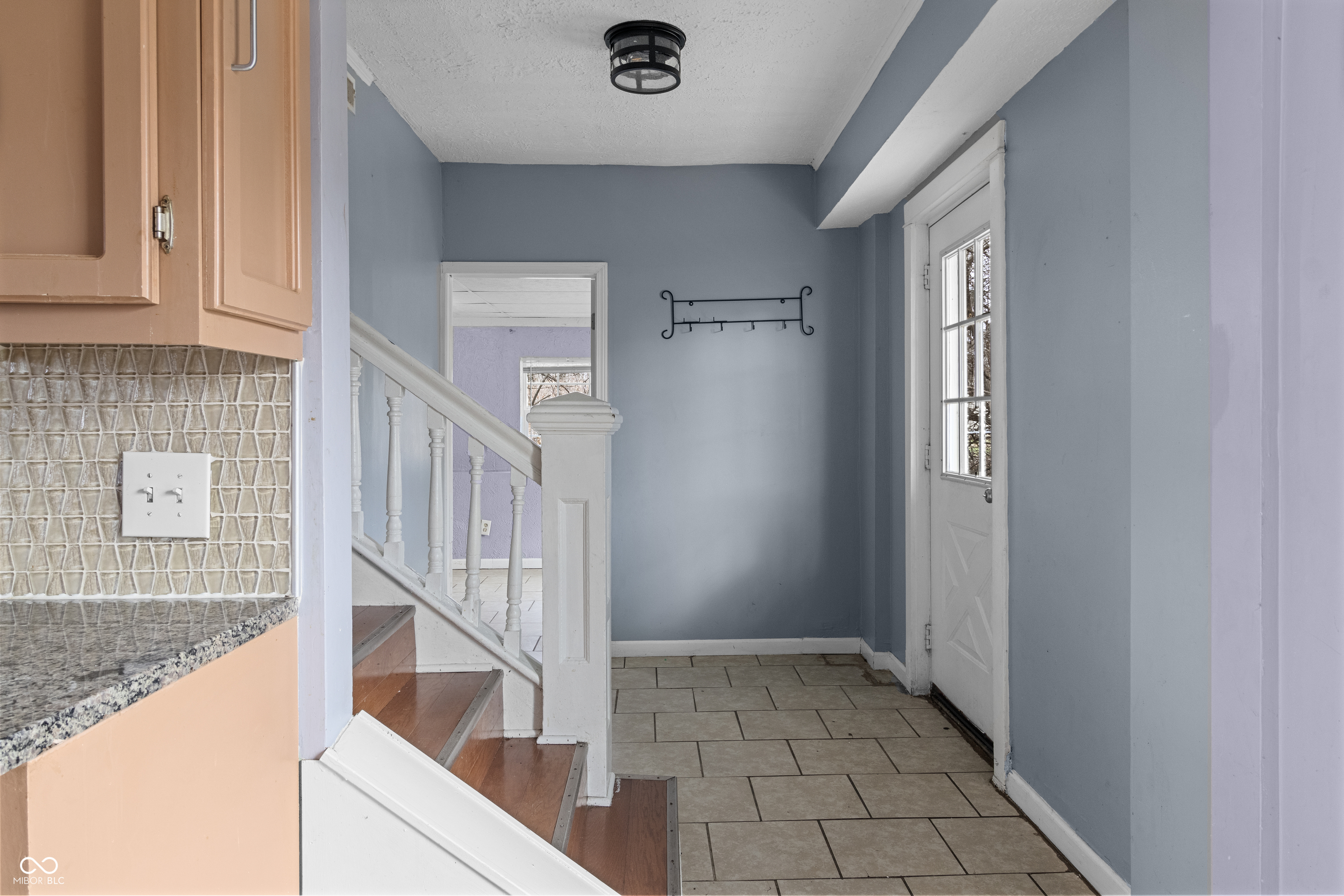 1736 N Graham Avenue