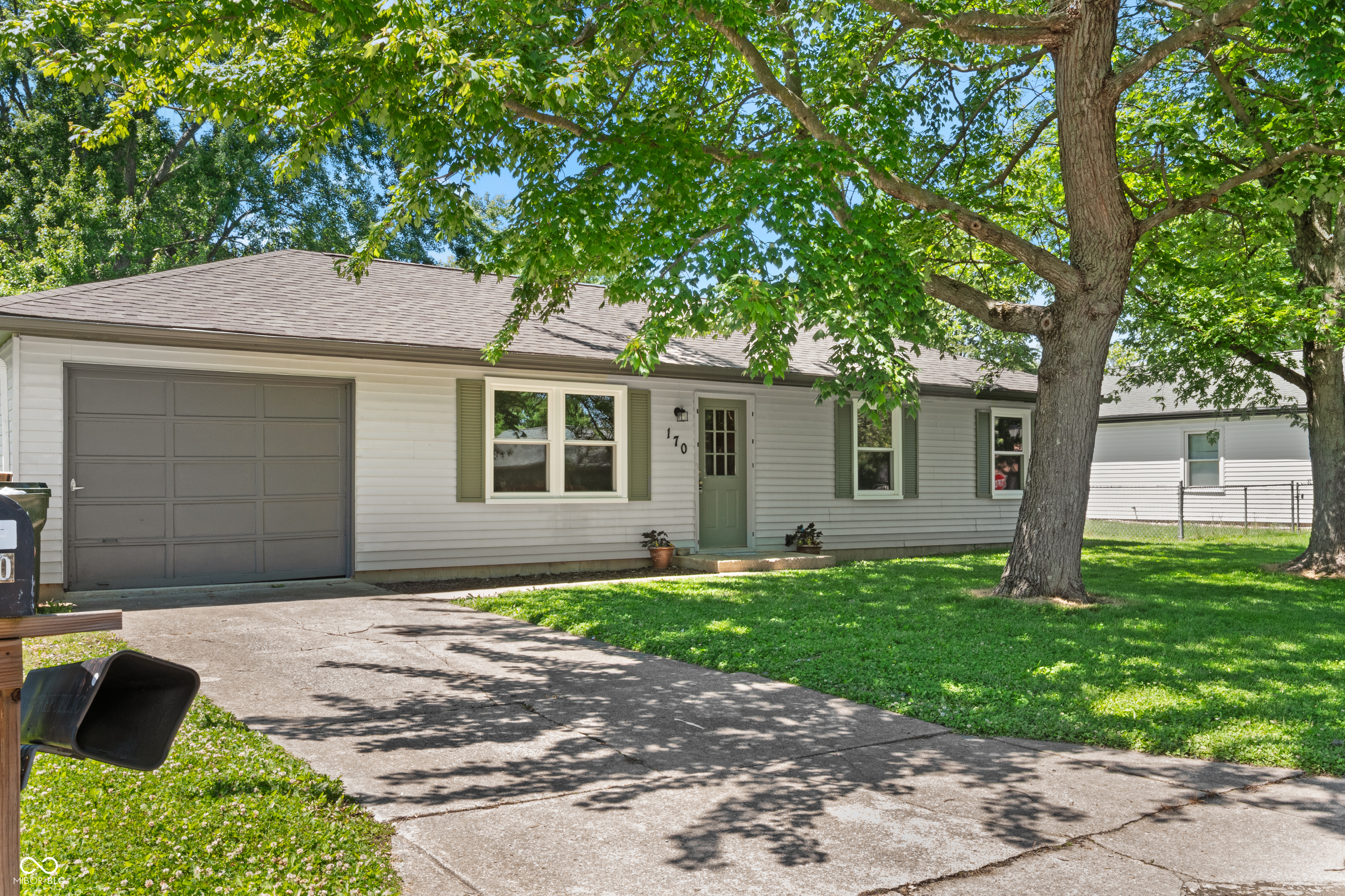 170 Midway Court S