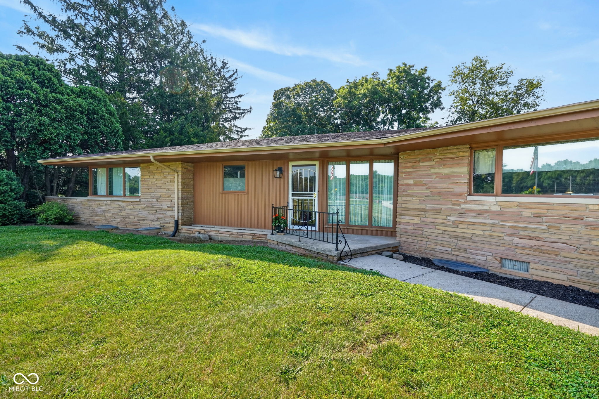 1220 S State Road 67