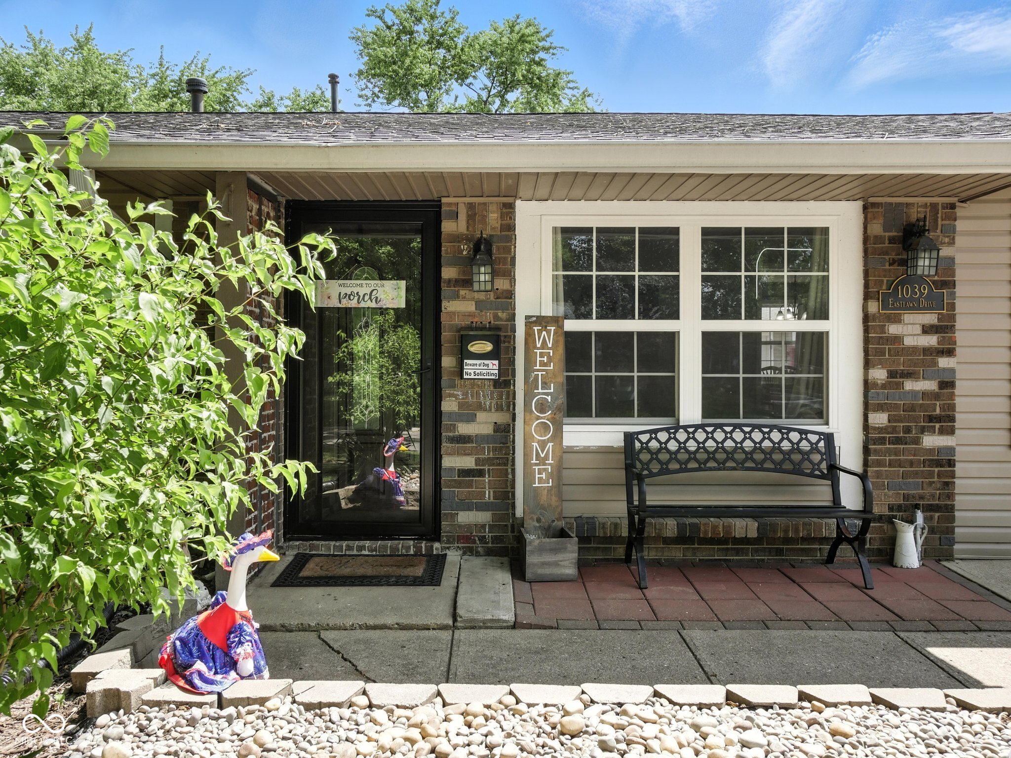 1039 Eastlawn Drive