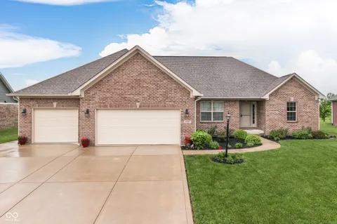 1751 S Centennial Avenue, New Palestine, IN 46163 - MLS#: 22038684