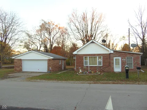137 E Vine Street, Jamestown, IN 46147 - MLS#: 22013428