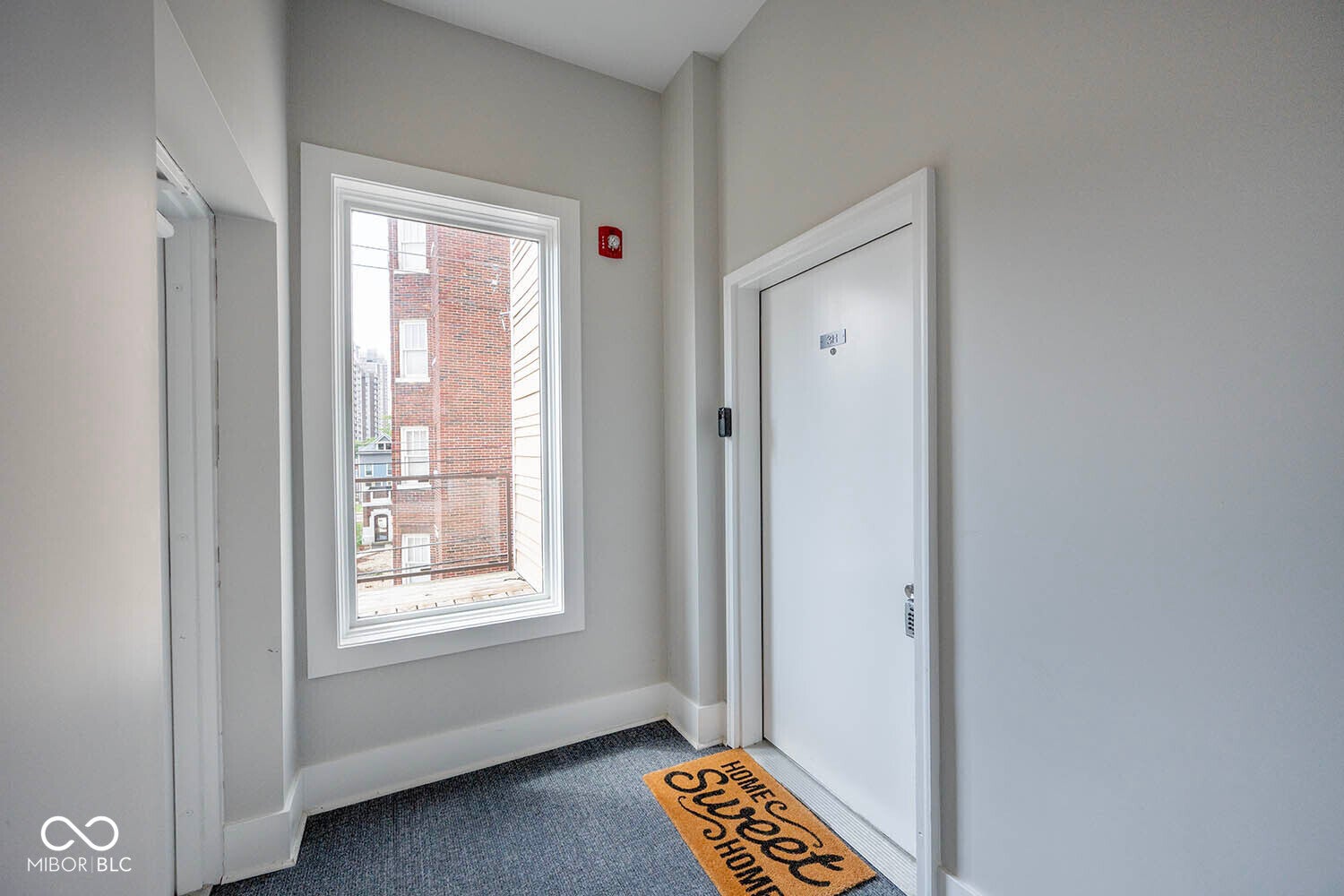 233 E St Joseph Street E 3H
