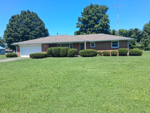 Photo of 5358 E Woodruff Drive, New Castle, IN 47362 (MLS # 22118411)