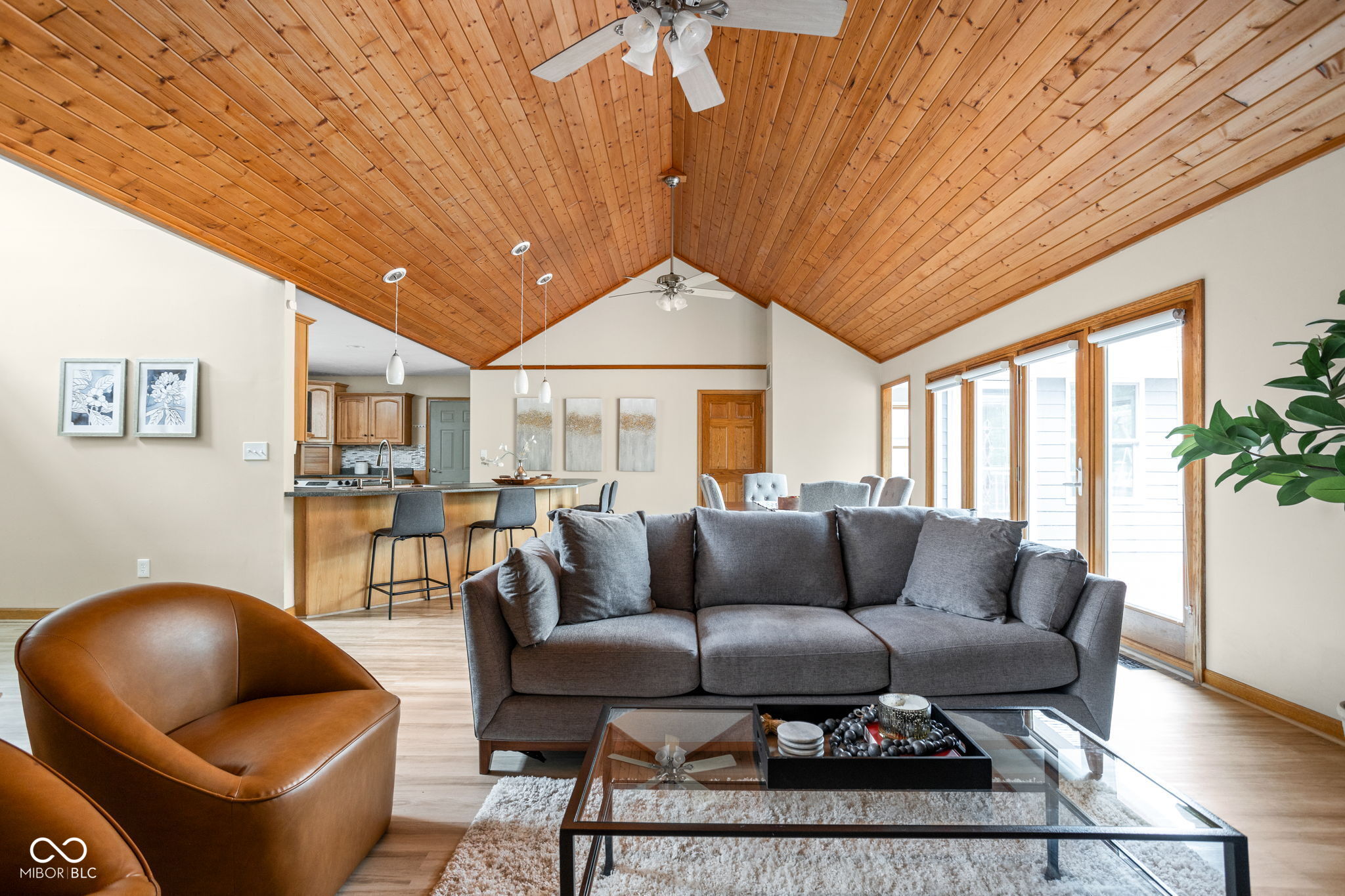 5695 N Red Oak Drive