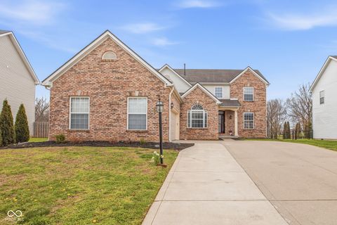 Photo of 13985 Royalwood Drive, Fishers, IN 46037 (MLS # 22093092)